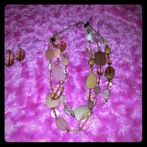 Necklacw with earrings